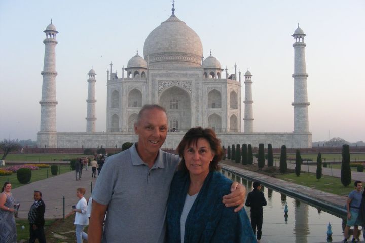 Taj Mahal Sunrise Same Day by Car image