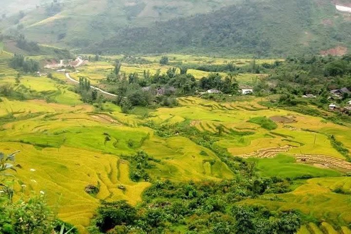 Fansipan Peak -the Roof Of Indochina (2 Days 1 Night By Bus) image