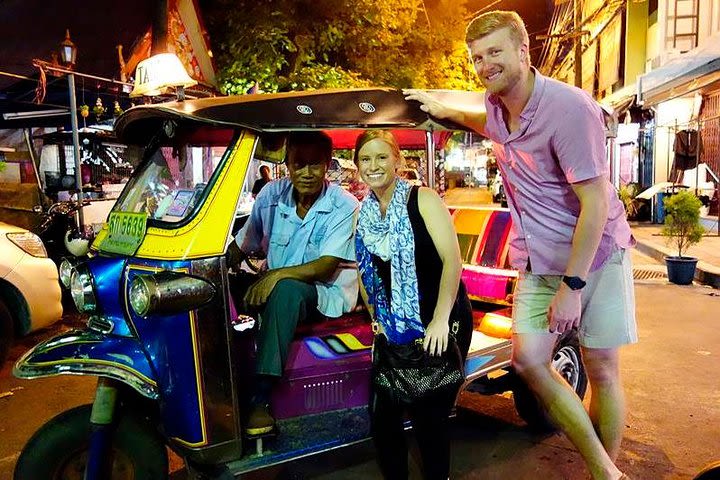 Private - Bangkok TUKTUK Tour by Night incl. snack and cold drink image