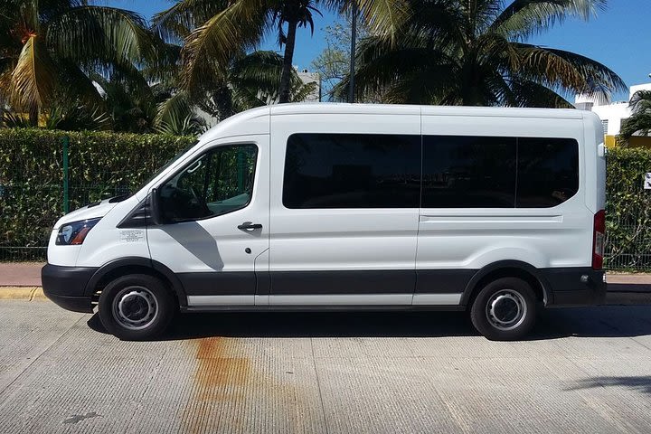 Cancun Transfer Privado, Viaje Sencillo ó Viaje Redondo by Tulaka Mexico Travel image