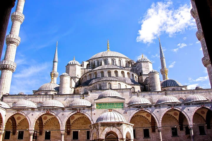 Istanbul 5-Day City Package with Hotel, City Tours and Airport Transfers image