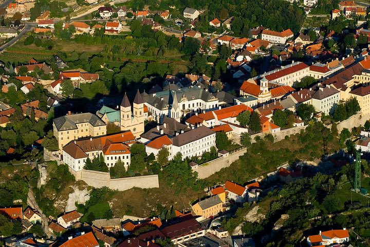 Heviz Thermal Lake and Keszthely Castle private tour image