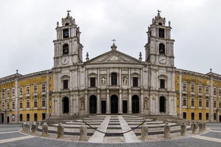 Full Day Private Tour - Mafra Heritage with Ericeira image