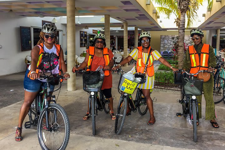 Cozumel: City Tour by E-bike image