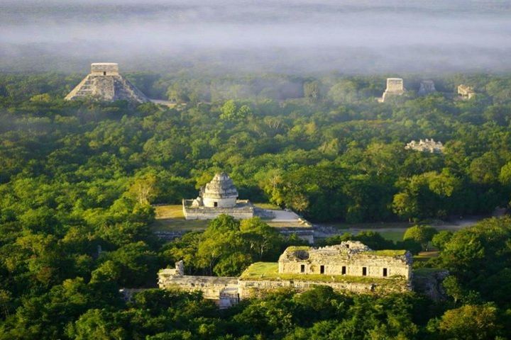 Chichén Itzá Wonder of the World Dropp off Tulum o Playa del Carmen image