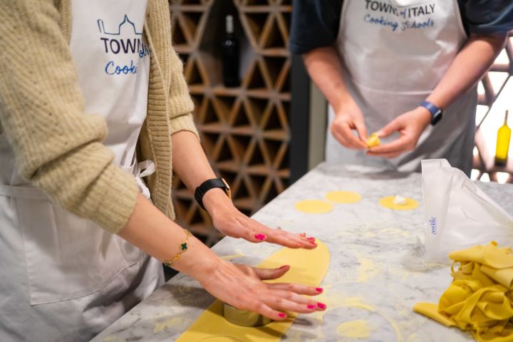 Florence pasta and gelato making cooking class image