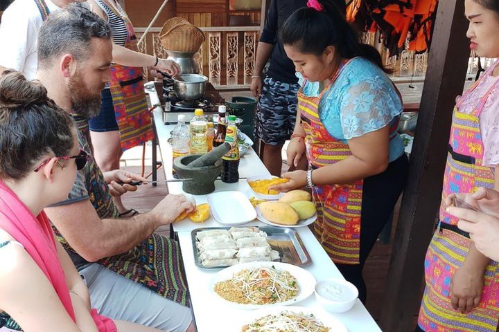 Thai Cooking Class image