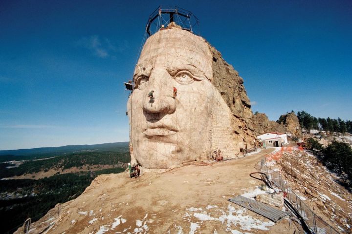 Yellowstone & Mount Rushmore 5-Day Tour image