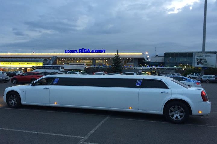 Limousine Service image