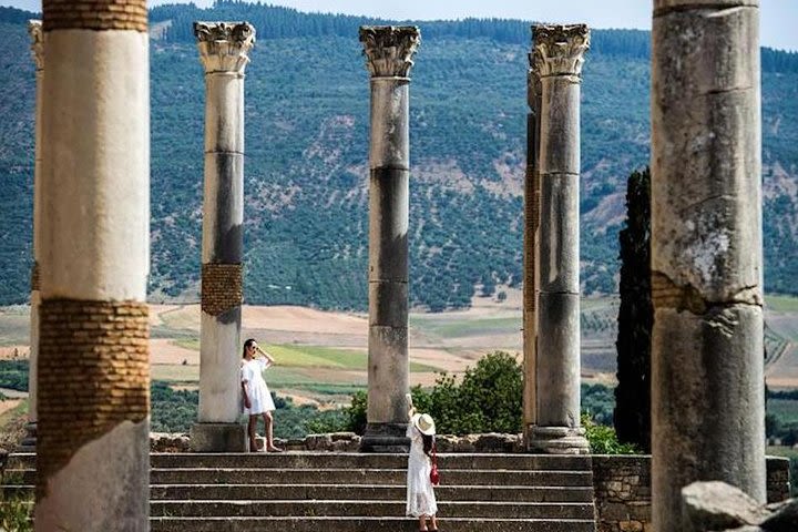 One day trip to Volubilis and meknes from Fes image