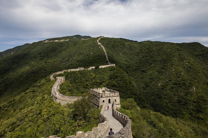 Wonderful Mutianyu Great Wall Hiking Group Tour image