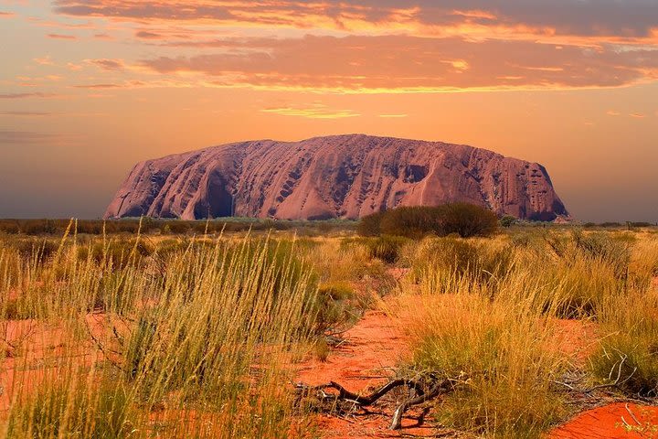 3-Day Uluru-Kata Tjuta and Kings Canyon 4WD Small-Group Eco-Tour from Alice Springs image