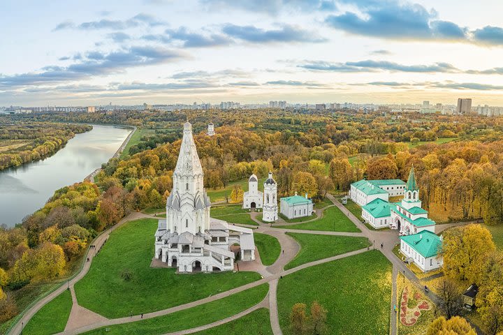 Summer Czar Estates: Kolomenskoe (UNESCO) and Tsaritsino (by car) image