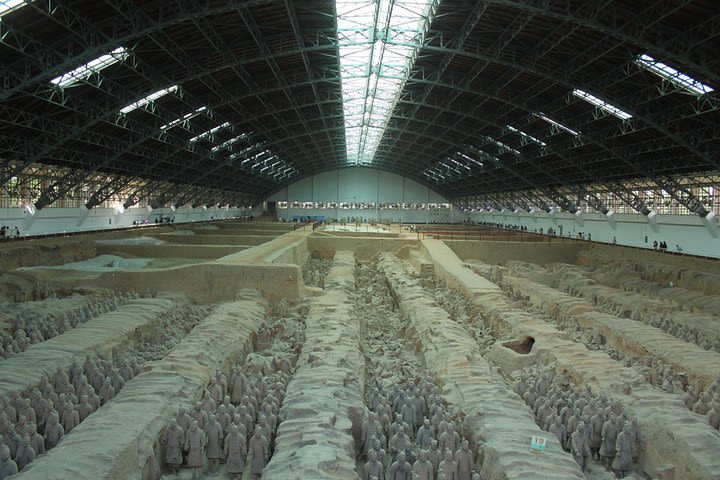 Xi'an Layover: Terracotta Warriors and Horses Museum With Airport Transfer image