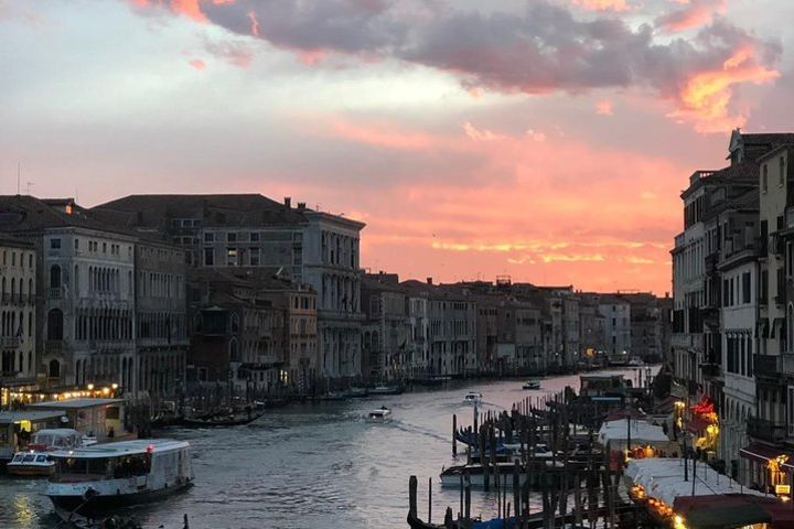 Friendinvenice Venice at sunset image