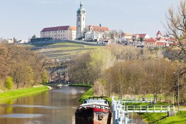 Private chauffeured guided tour to Melník Chateau and Winery image