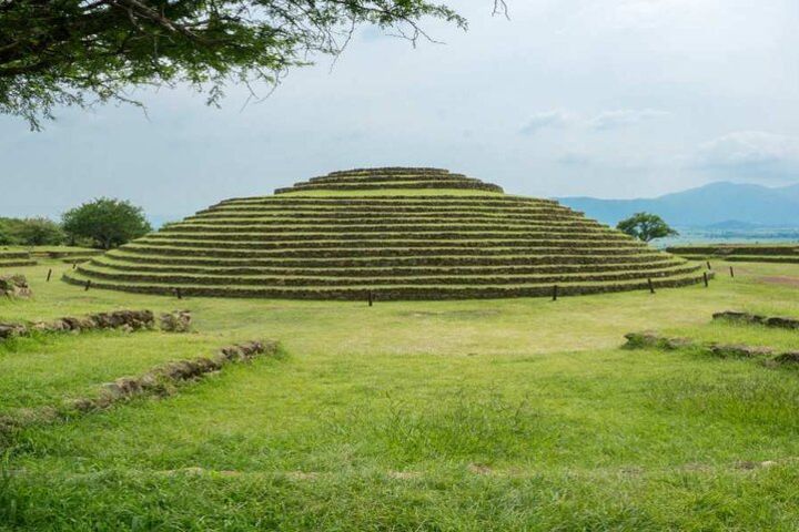 Private Full-Day Tour to Tequila and Guachimontones  image