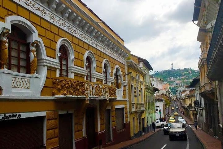 3 Day Cultural Quito image