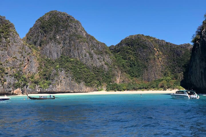 Phi Phi Islands Snorkel & Sightseeing Speedboat Tour With Lunch image