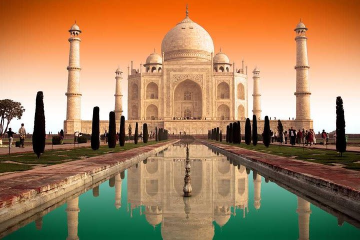 3 Day Golden Triangle Tour{Taj Mahal Tour at Sunrise} image