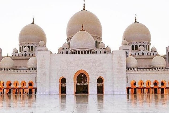 Abu Dhabi Full Day - 8 Hours Tour image