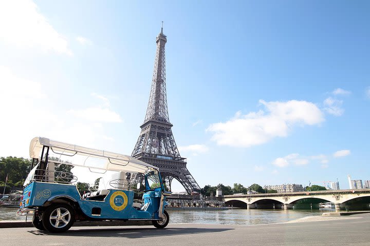 Tuktuk in Paris © Private City Tour image