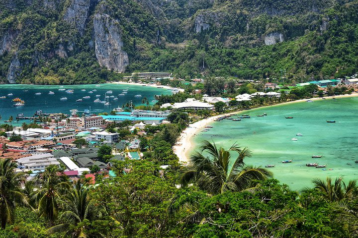 The Inviting Beauty of Phi Phi Islands image