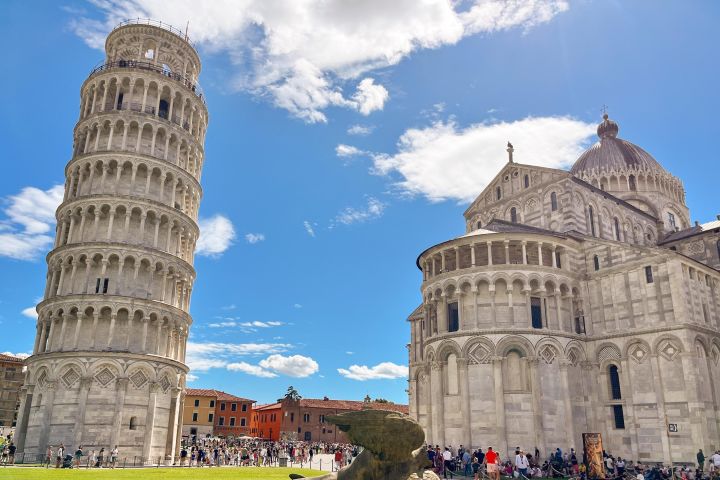 VIP Full-Day Private Pisa and Lucca Tour from Montecatini image