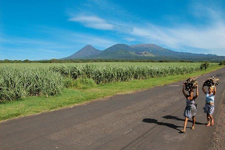 Cerro verde national park and town of Izalco image