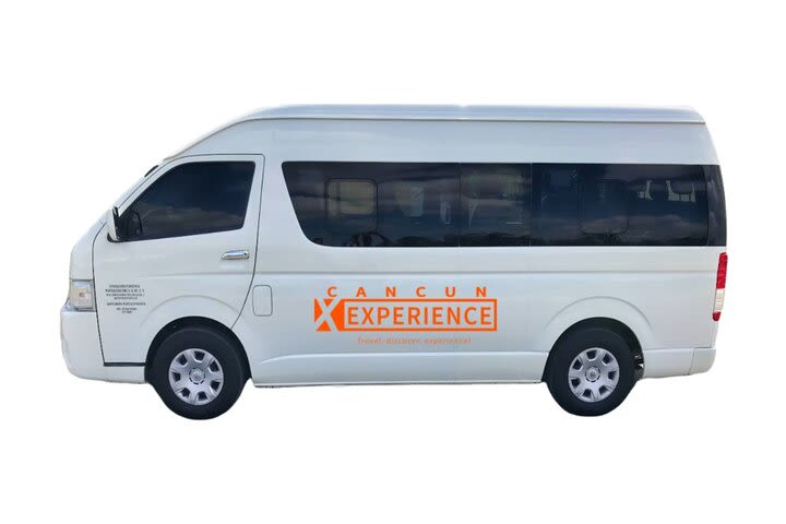 Private Roundtrip Transfer to Akumal Hotels image