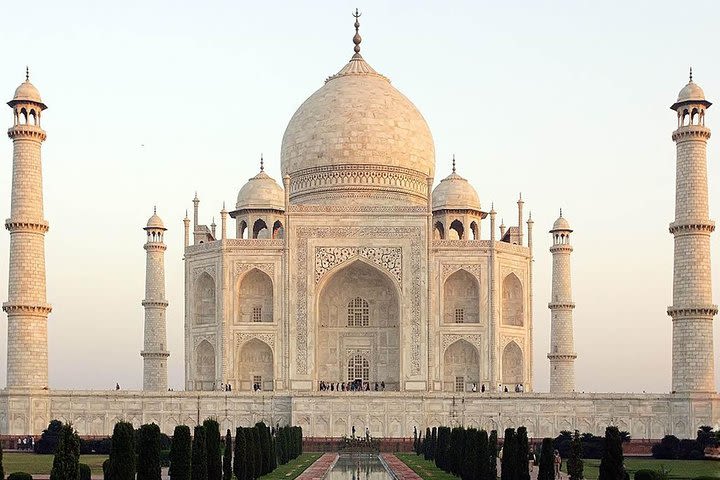 Private tour to Agra with Taj Mahal & Agra Fort image