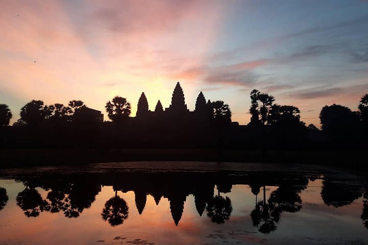 2 Days Angkor Wat and Other Temples Shared Tour image