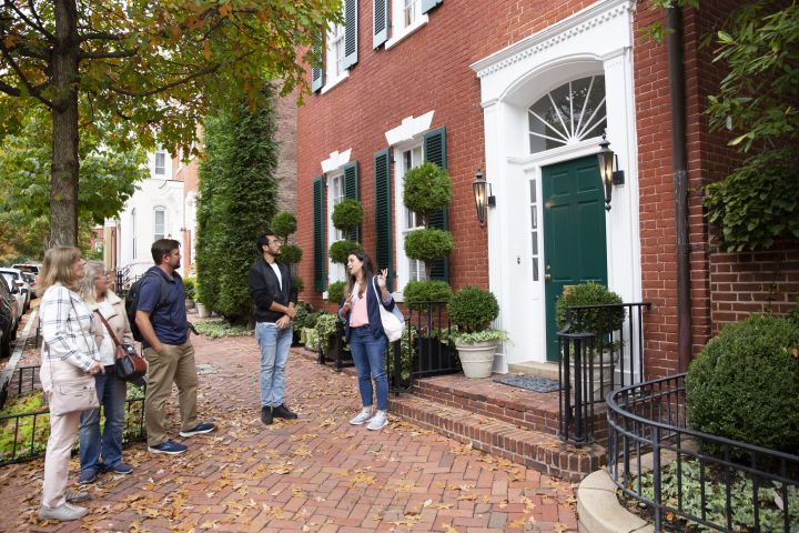 Potomac River and Georgetown Walking Tour image