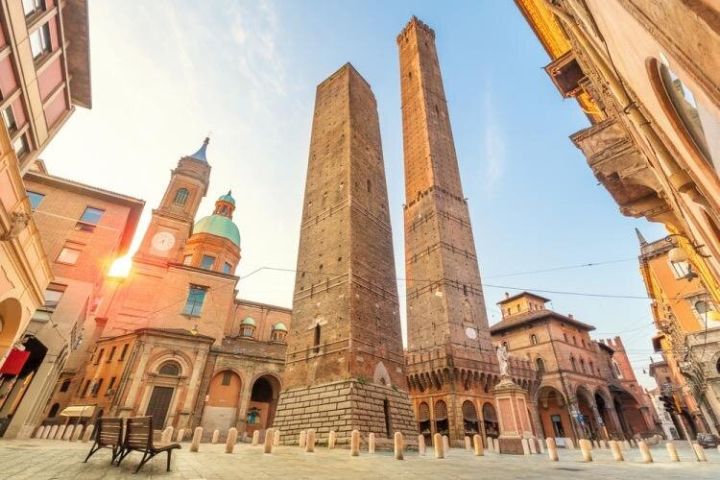 Bologna Private Walking Tour image