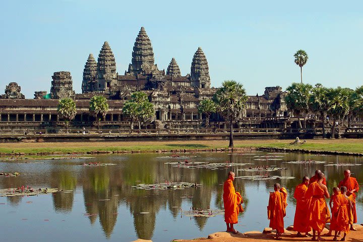 Angkor Wat Private Full Day Tour from Siem Reap image