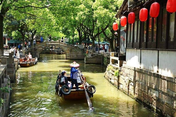  Wuxi Private Transfer to Suzhou with stop-over at Tongli Water Town image