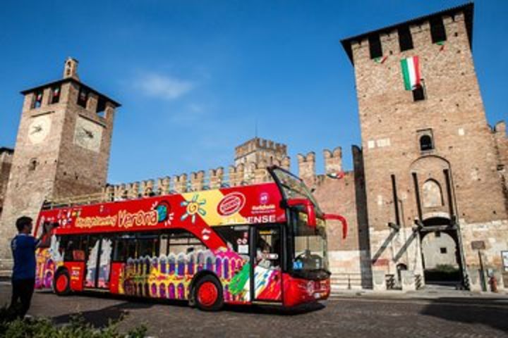 Verona City Hop-on Hop-off Tour image