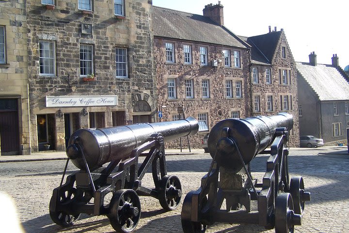 Stirling Castle and the Secrets of the Old Town image