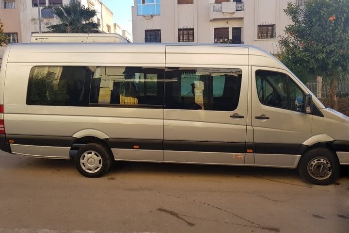 One-way transportation from Fez to Chefchaouen image