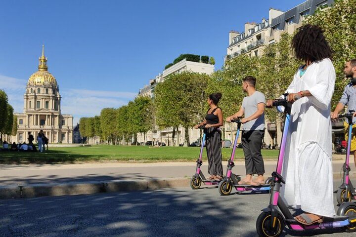 E-Scooter Rental with Audioguide included image