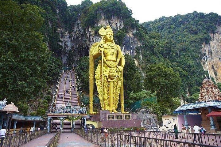 Private Kuala Gandah Elephant and Batu Caves Tour from Kuala Lumpur with Lunch image