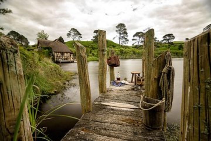 6hr Hobbiton Movie Set Tour image