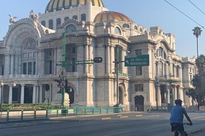 Private tour: Mexico City & Torre Latinoamericana. image