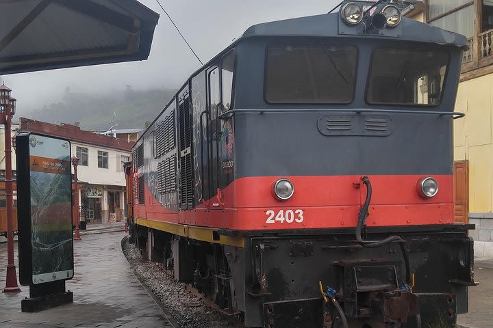 All of Ecuador in 2 weeks Jungle, Mountain and Beaches  image