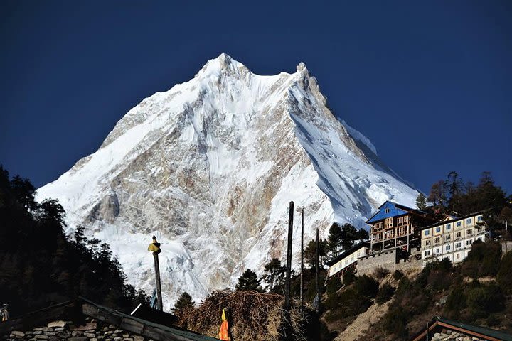 Manaslu Circuit Trek image