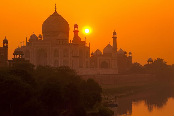 Same day Agra Tour from Delhi by Car image