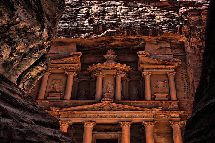 Petra Tour Treasure Discovery image