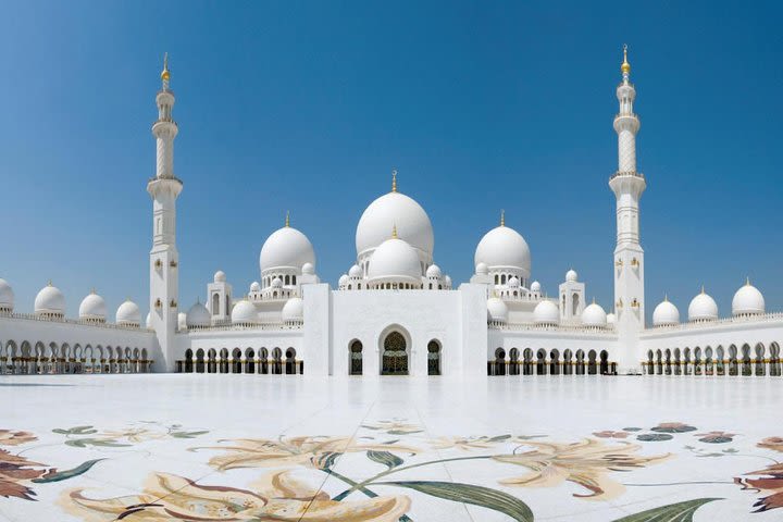 Full-Day Tour of Abu Dhabi from Dubai image