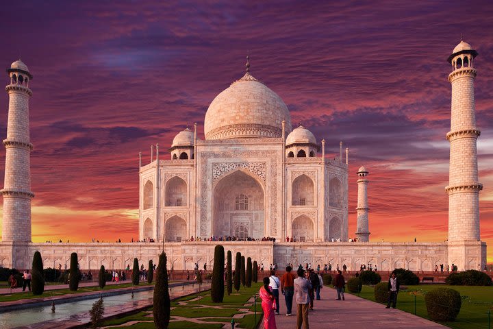 Private Full-Day Agra and Taj Mahal Tour by High-Speed Train with Meals image