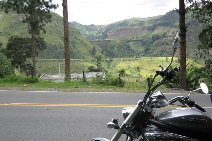 Drive a high-cylinder cruiser motorcycle to the Museo de la Caña and Hacienda Paraíso image